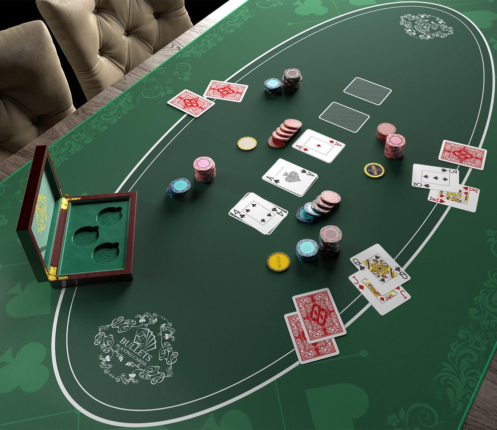 Ensemble de boutons du croupier comprenant les boutons Big Blind et Small Blind - Cartes à jouer Bullets